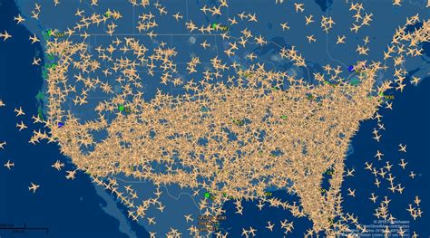 Live flight tracking of planes on the busiest travel day of the year