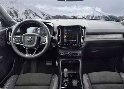 2018 Volvo XC40-interior