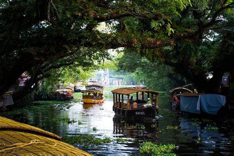 Guide To The Alleppey Backwaters In Kerala - Lost With Purpose