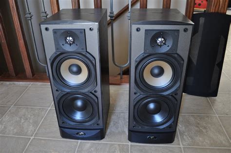 Paradigm Reference Studio 40 v2 Speakers For Sale - Canuck Audio Mart