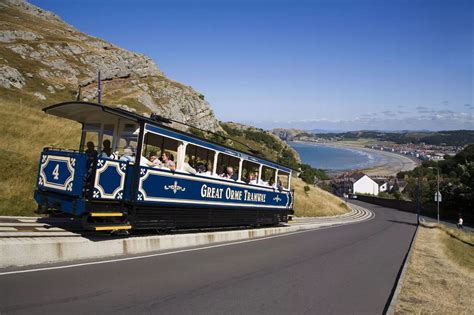 Fascinating photos of Llandudno's Great Orme Tramway and cable cars ...