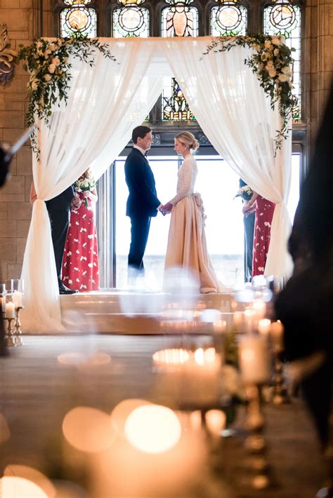 Beautiful classic bridal portrait at historic Chicago Wedding Venue ...