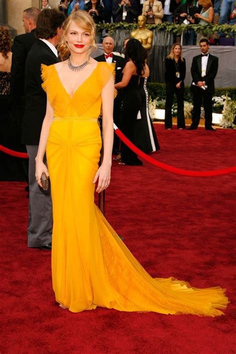 The Best Red Carpet Gowns of All Time | Best oscar dresses, Red carpet ...