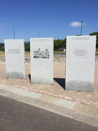 The Tay Bridge Disaster Memorial (Dundee) - 2019 All You Need to Know ...