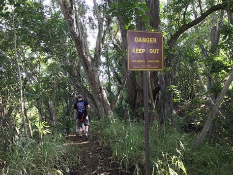 Wailua Falls Hike