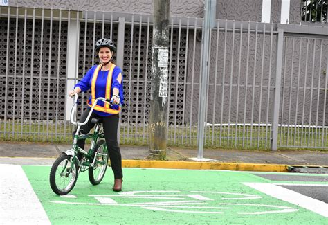 Costa Rica: Montes de Oca Opens First 4km of Cycle Lane - Changing Transport