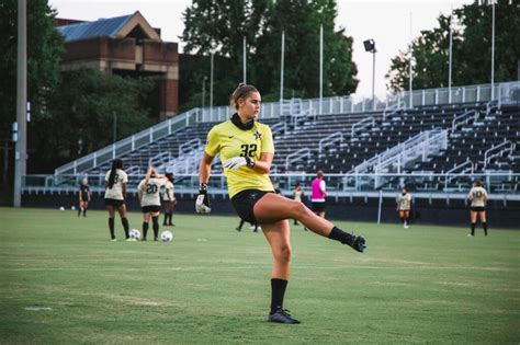 Vanderbilt might have female kicker Saturday vs. Missouri - al.com