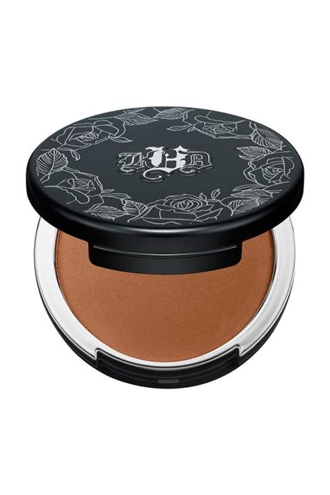 5 Best Powder Foundations - The Best Powder Foundations for Oily, Normal, and Dry Skin