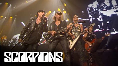 Scorpions - Big City Nights (Live in Brooklyn, 12.09.2015) - YouTube