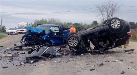 Two dead in fatal head-on crash on Highway 148 near Luskville | CTV News