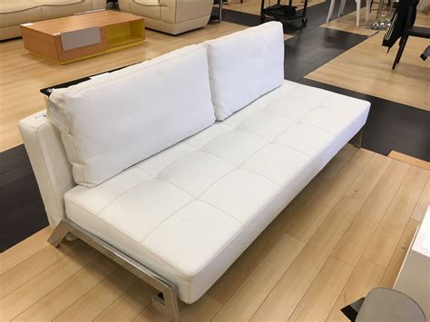 MODERN WHITE LEATHER & CHROME STITCHED SOFA BED - Able Auctions