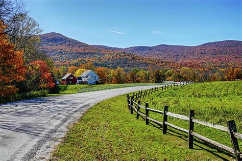 Manchester VT Fall Trees Autumn Foliage Photograph by Toby McGuire