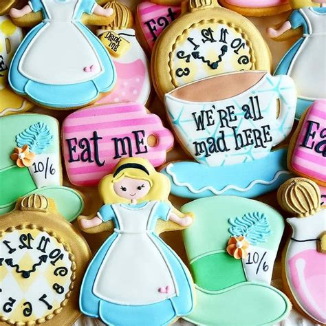 How to Decorate Alice in Wonderland Cookies – The Flour Box