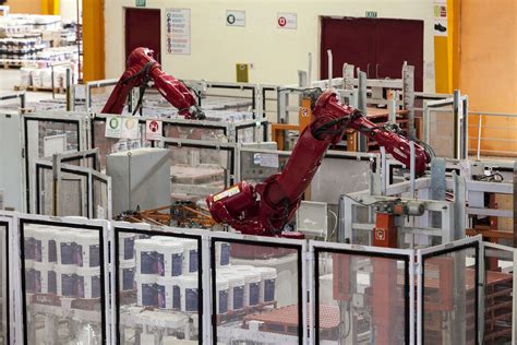 Startup Gets Ready for Factory Robots Working Alongside Humans - Bloomberg