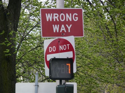 Wrong way | US Wrong Way sign | openpad | Flickr