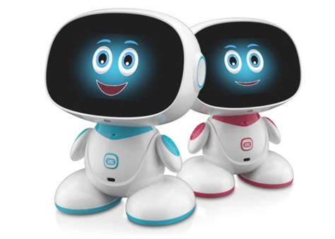 Misa family robotic personal assistant hits Indiegogo from $349 - Geeky ...