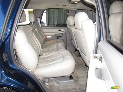 Tan/Neutral Interior 2001 Chevrolet Tahoe LT Photo #56182322 | GTCarLot.com