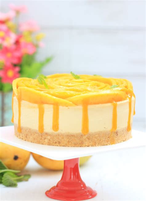 Baked mango cheesecake