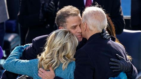 Hunter Biden Kisses Joe As President Is Sworn In Afte - vrogue.co