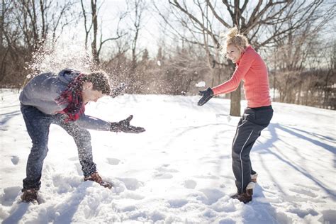 Simply Sellable: Why this Snowball Fight Photo Sells - 500px