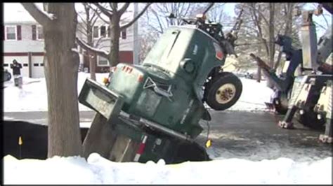 Sinkhole swallows snow plow in north Jersey - 6abc Philadelphia