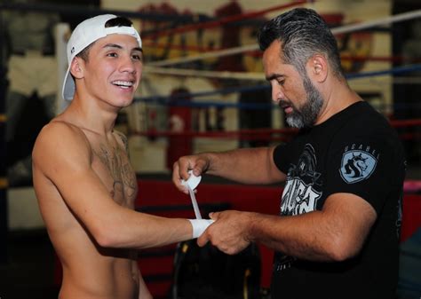 Photos: Oscar Valdez Putting in Work For Genesis Servania Bout - Boxing ...