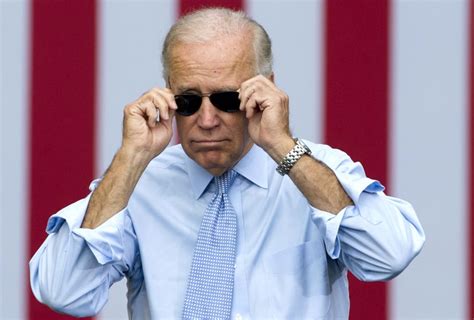 Joe Biden slips on shades during campaign speech | CNN Politics