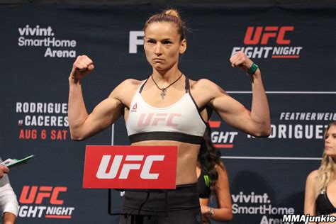 maryna-moroz-ufc-fight-night-92-ceremonial-weigh-ins | MMA Junkie