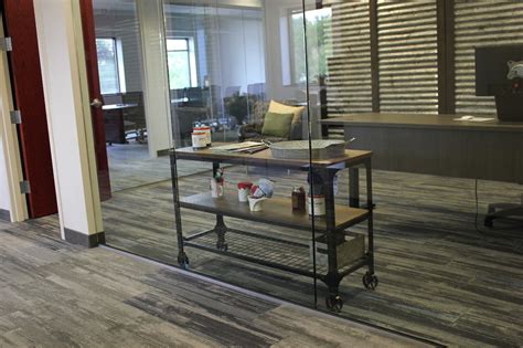 Tips For Choosing The Best Commercial Flooring For Your Business - Hauglie's Flooring