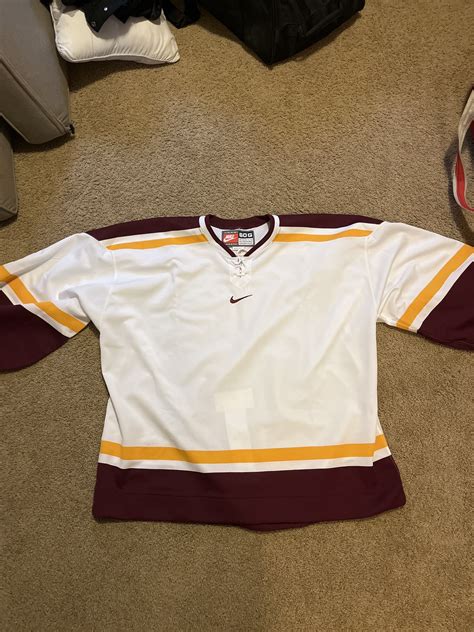 Minnesota Gopher Goalie Jersey | SidelineSwap