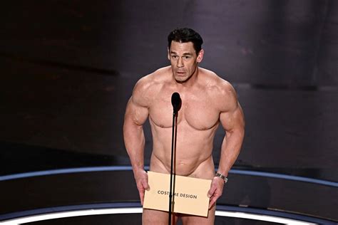 John Cena nudo agli Oscar 2024: ecco il motivo (ma le foto del ...