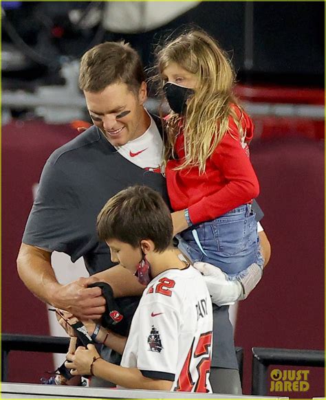 Watch the Adorable Moment Tom Brady Sees His Kids After Winning Super ...