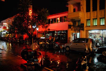 Jalan Braga Bandung - Info Sejarah, Mall,XXI & Nightlife/Malam Hari