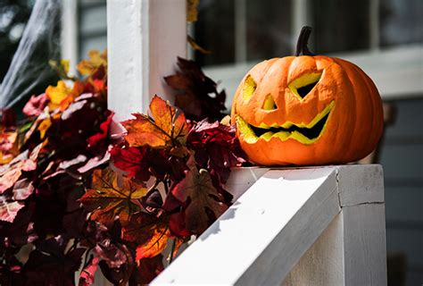 Show Your Spirit with Halloween Porch Décor - Richmond American Homes Blog