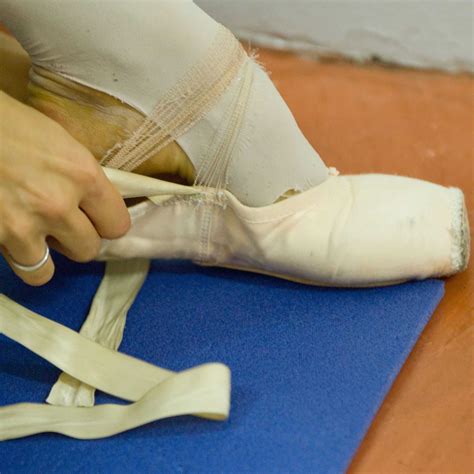 Pointe Requirements - When to Start Pointe Ballet