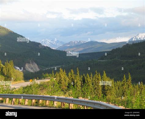 The George Parks Highway Scenic Byway - George Parks Highway Mountain Views Stock Photo - Alamy