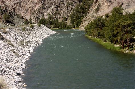 Planning a Fly Fishing Trip? Explore Miracle Mile River Flows - Crazyrainbow Fly Fishing, Casper ...