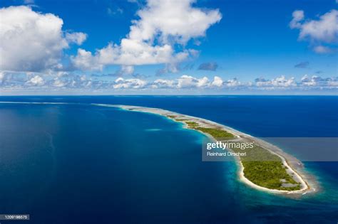 Kauehi Atoll Tuamotu Archipel French Polynesia High-Res Stock Photo - Getty Images