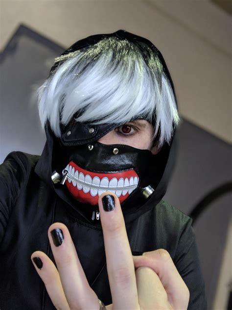 My Kaneki cosplay for our local Anime Convention : r/TokyoGhoul