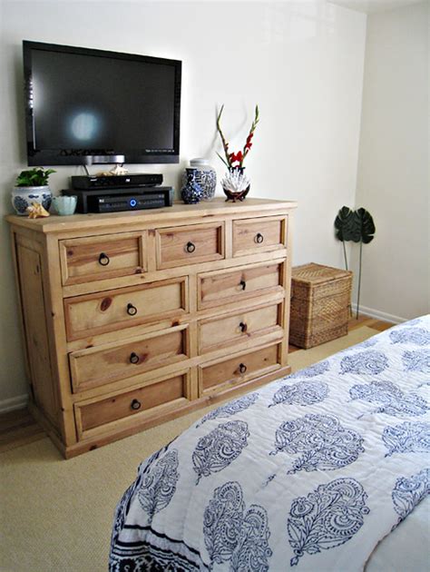 rustic dresser+blue and white tropical beach style bedroom+mixed floral ...