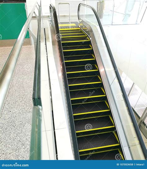 Escalator in an Airport Building. Stock Photo - Image of design, architecture: 107053658