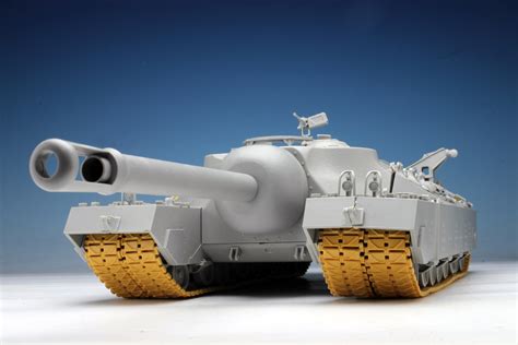 WW.II T95 Super Heavy Tank | HLJ.com