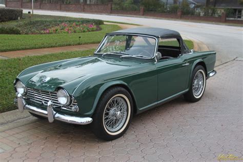 Triumph TR4 - Information and photos - MOMENTcar