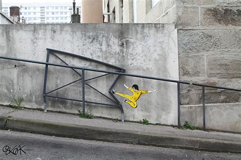 24 Pieces Of Street Art That Creatively Play With Their Surroundings