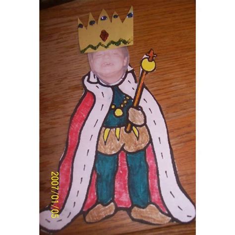 A Preschool Theme on Kings and Queens to Make Your Classroom Royal | Royalty theme, Castle theme ...