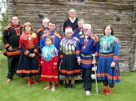 Hello all, Today I will do an overview of the costumes of the Saami ...