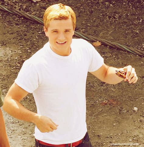 Josh Hutcherson shows up to the set of ‘Hunger Games: Catching Fire ...