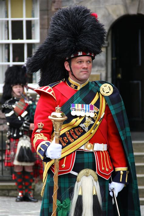 The Band of the Royal Regiment of Scotland in Edinburgh Castle. Tartan, British Army Uniform ...