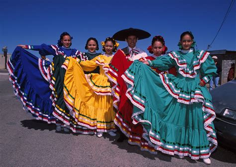 Mexican folklorico dance (Jalisco) | Ballet folklorico, New mexican, Dance