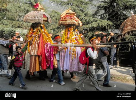 India Himachal Pradesh Kullu Dussehra hindu festival Stock Photo - Alamy